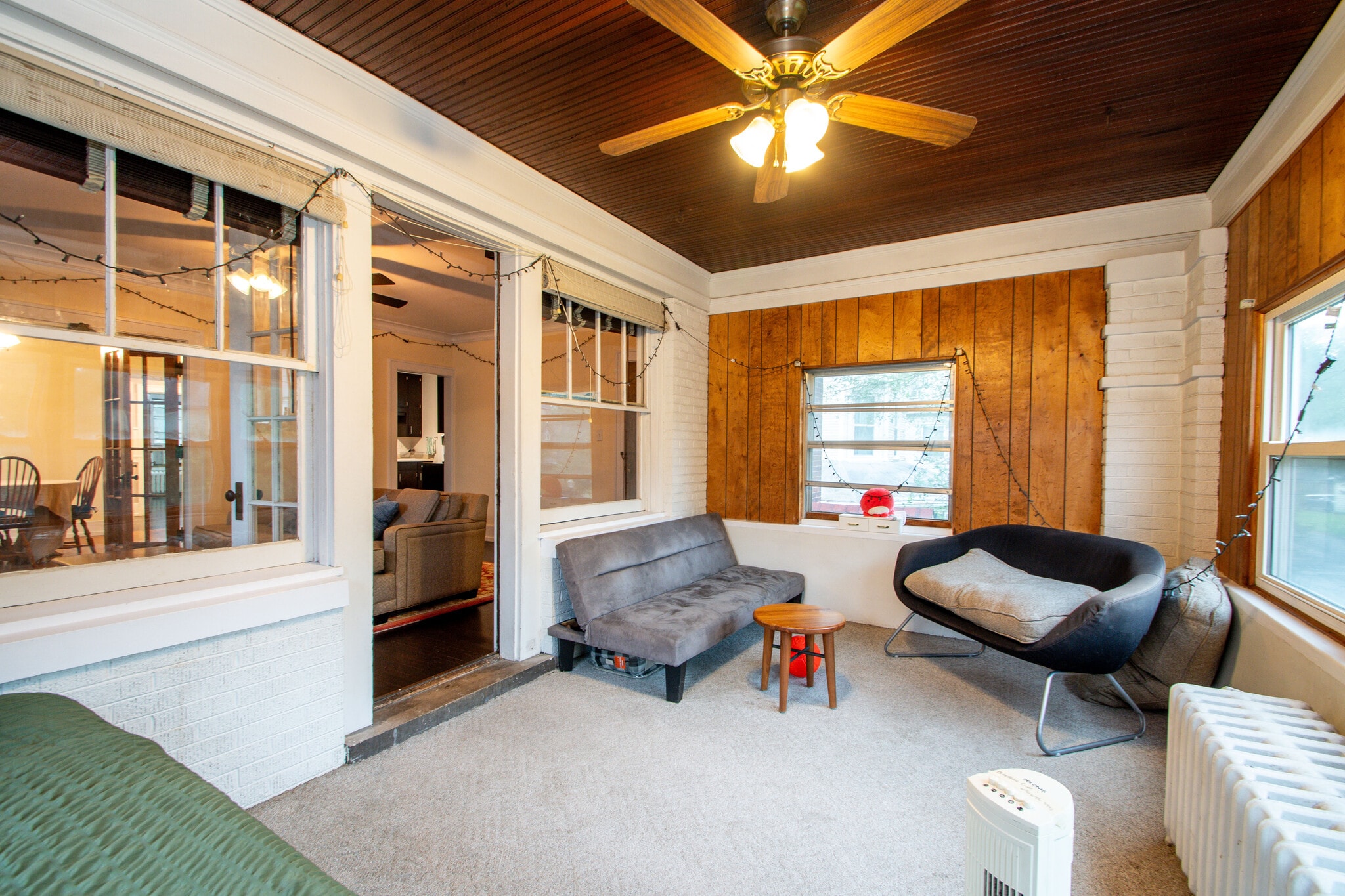 Building Photo - 1411 W Barker Ave