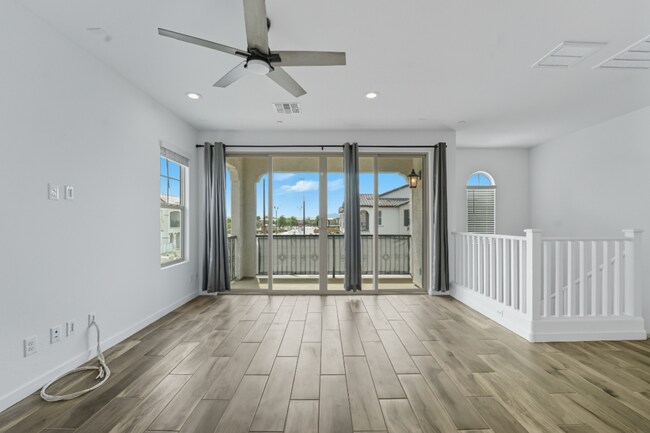 Building Photo - Like Brand New Luxurious Modern 3 Bedroom 2 Bath Townhome in Warner Meadow – Rare Rental Opportun...