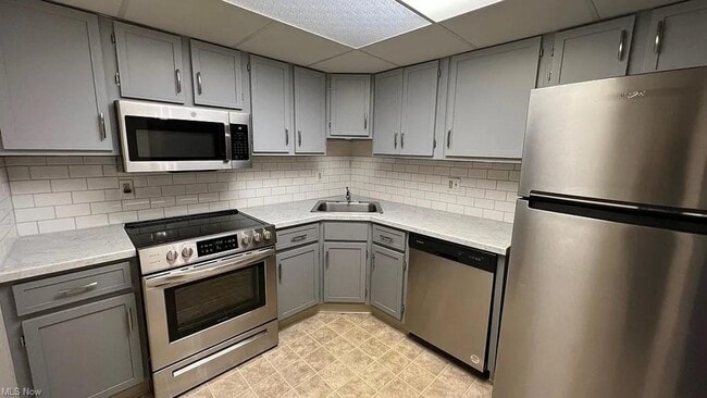 Building Photo - 1263 Lost Nation Rd