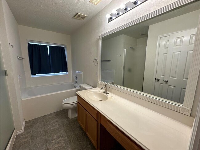 Building Photo - 7706 Sagemark Ridge Dr
