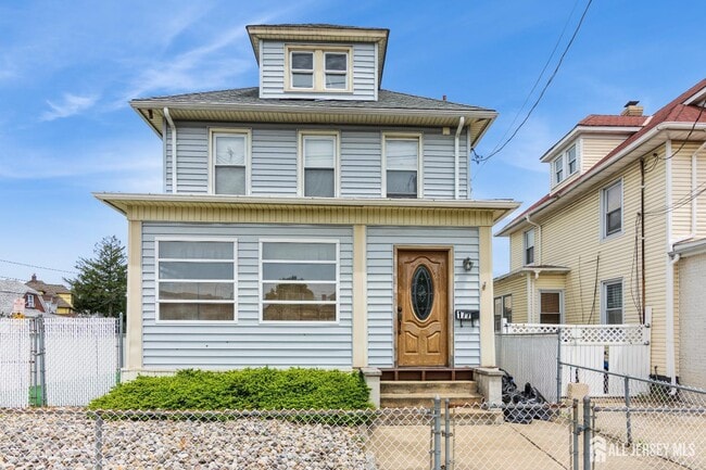 Primary Photo - 177 Hillside Ave