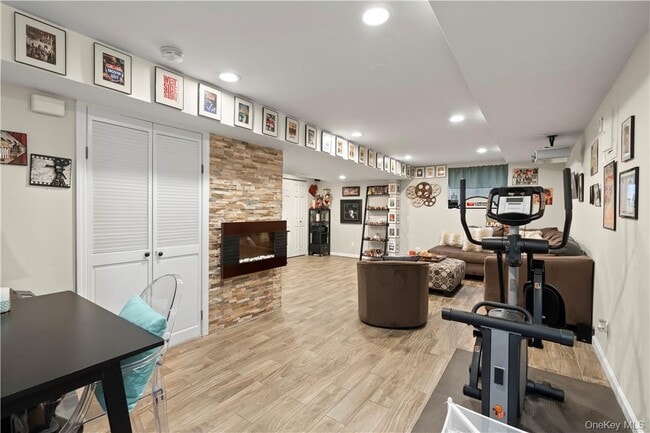 Building Photo - 67 Park Dr