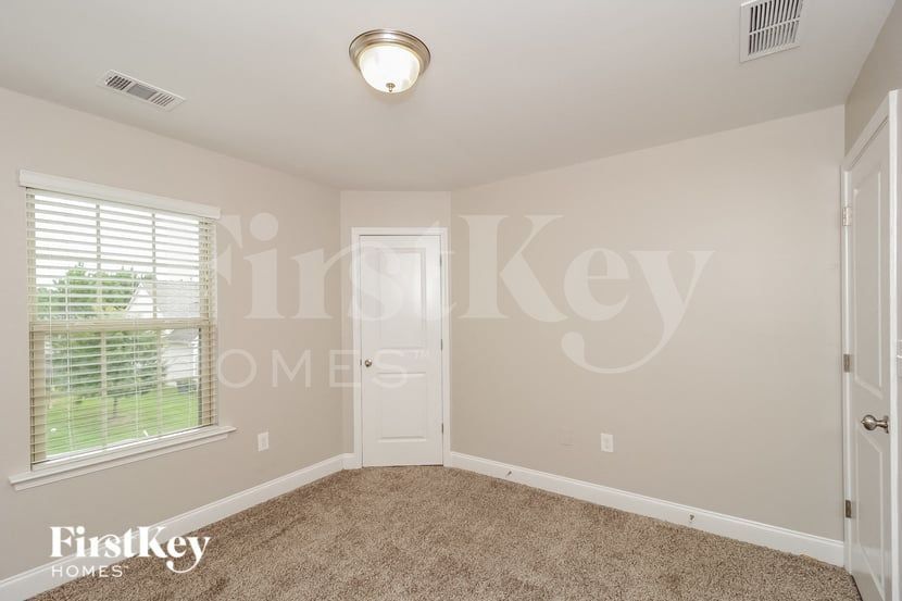Building Photo - 119 Dynasty Ln