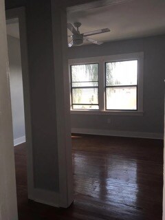 Building Photo - 2033 E 4th St