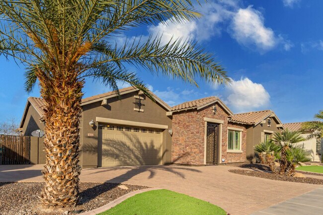 Building Photo - 3132 E Athena Ct