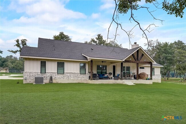 Building Photo - 281 Cibolo Way