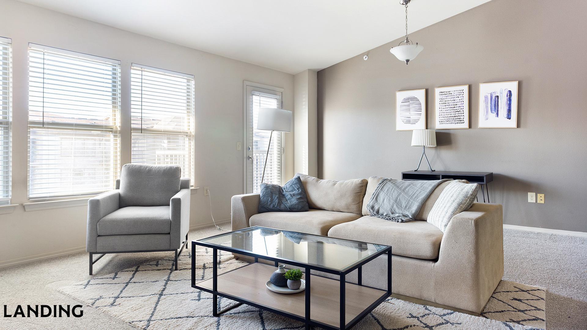 Building Photo - 701 W 101st Pl S