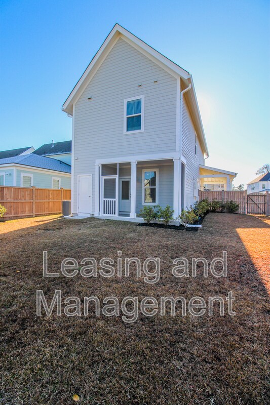 Building Photo - 286 Great Lawn Dr