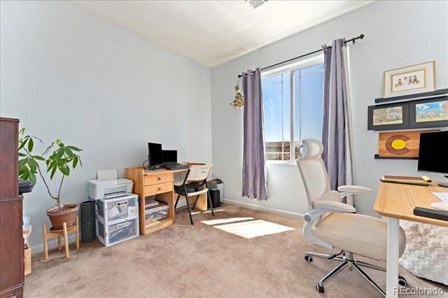 Building Photo - 8427 S Hoyt Way
