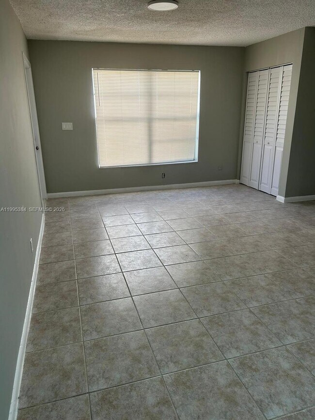 Building Photo - 11542 NW 44th St