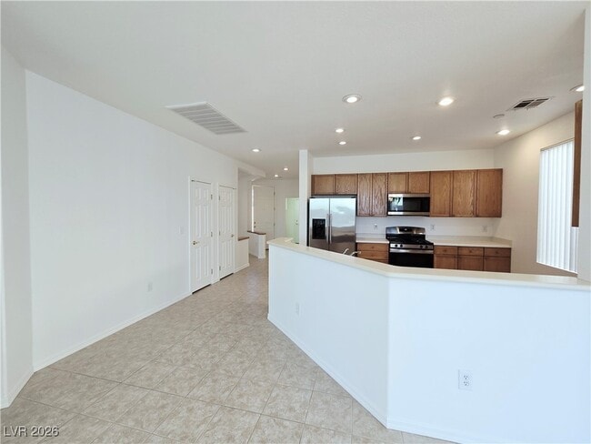 Building Photo - 4814 Regalo Bello St