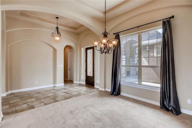 Building Photo - Stunning Single Story in Falconhead West!