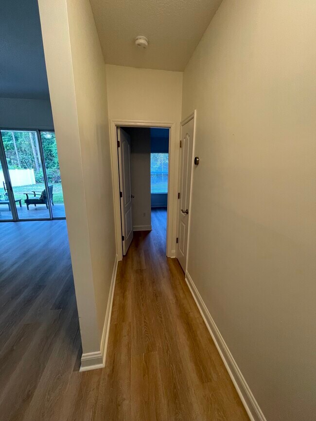 Building Photo - 33380 Sunny Parke Cir