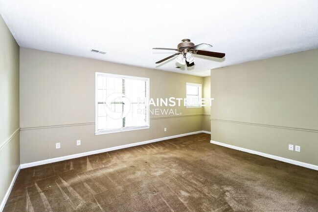 Building Photo - 4 Bedroom Pet-Friendly Home in Cordova, TN with Main Street Renewal