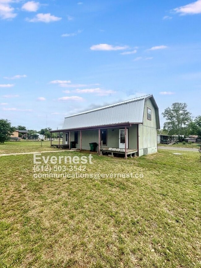 Building Photo - PROMO:  50% off im first full months rent! 1-Bedroom, 1.5-Bathroom Home with Modern Amenities / P...