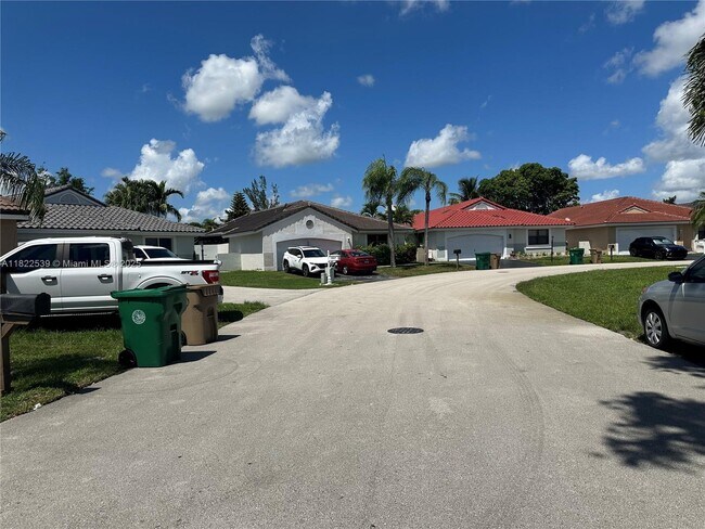 Building Photo - 15043 Brighton Ln
