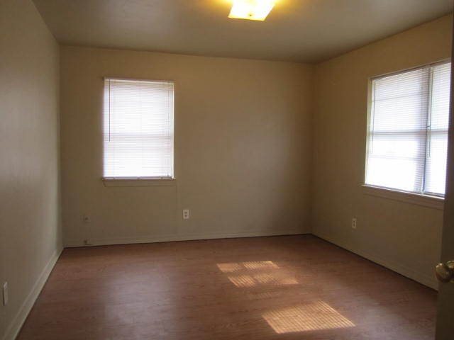 Building Photo - 1707 Westchester Dr
