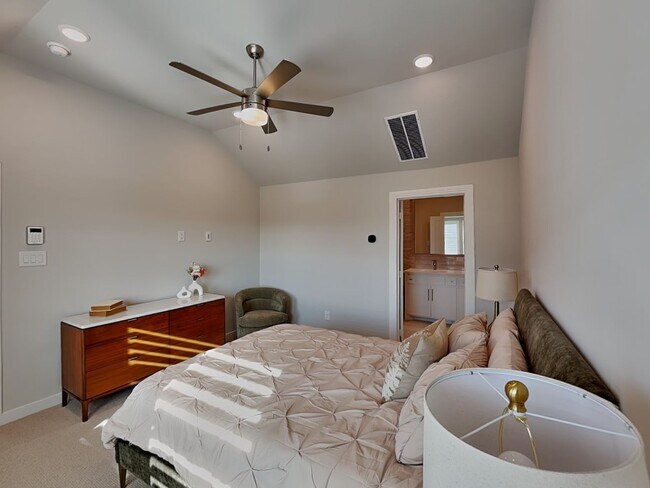 Building Photo - A Sophisticated Townhome in the Heart of Walsh