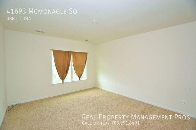 Building Photo - 41693 McMonagle Square