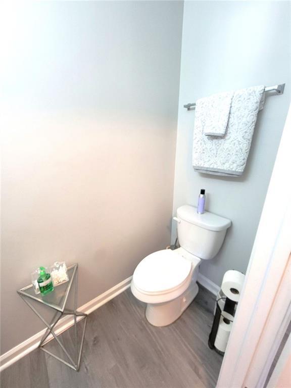 Building Photo - 1319 Revelstoke Cove