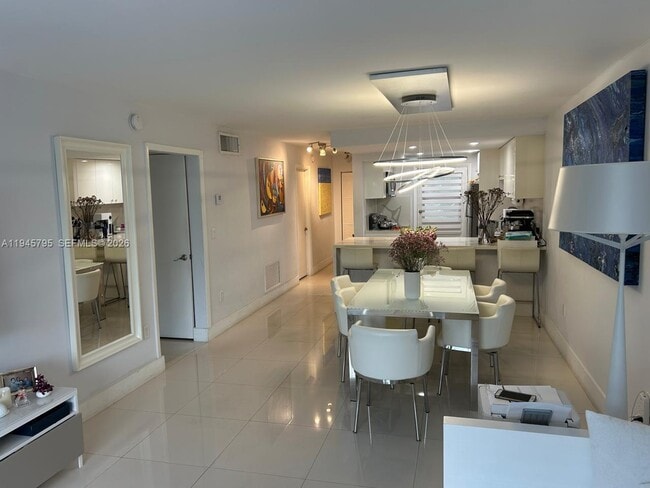 Building Photo - 251 Galen Dr