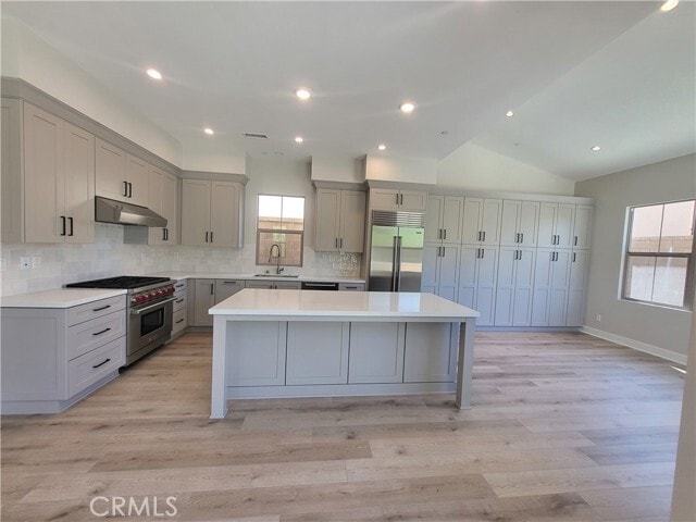 Building Photo - 157 Fairgreen