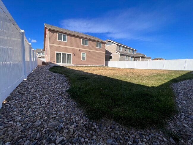 Building Photo - 2670 Turquoise St