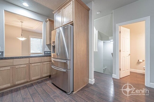 Building Photo - 8108 NE 35th Ave