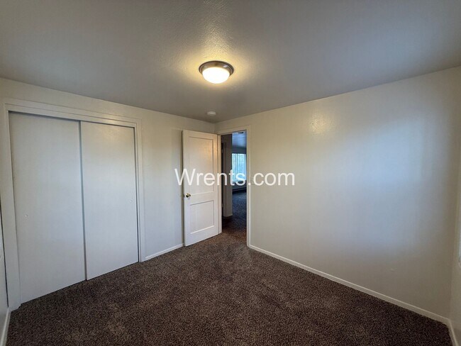 Building Photo - Charming 2 Bedroom • 1 Bath Home in Shadle