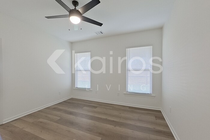 Building Photo - 204 Carencro St