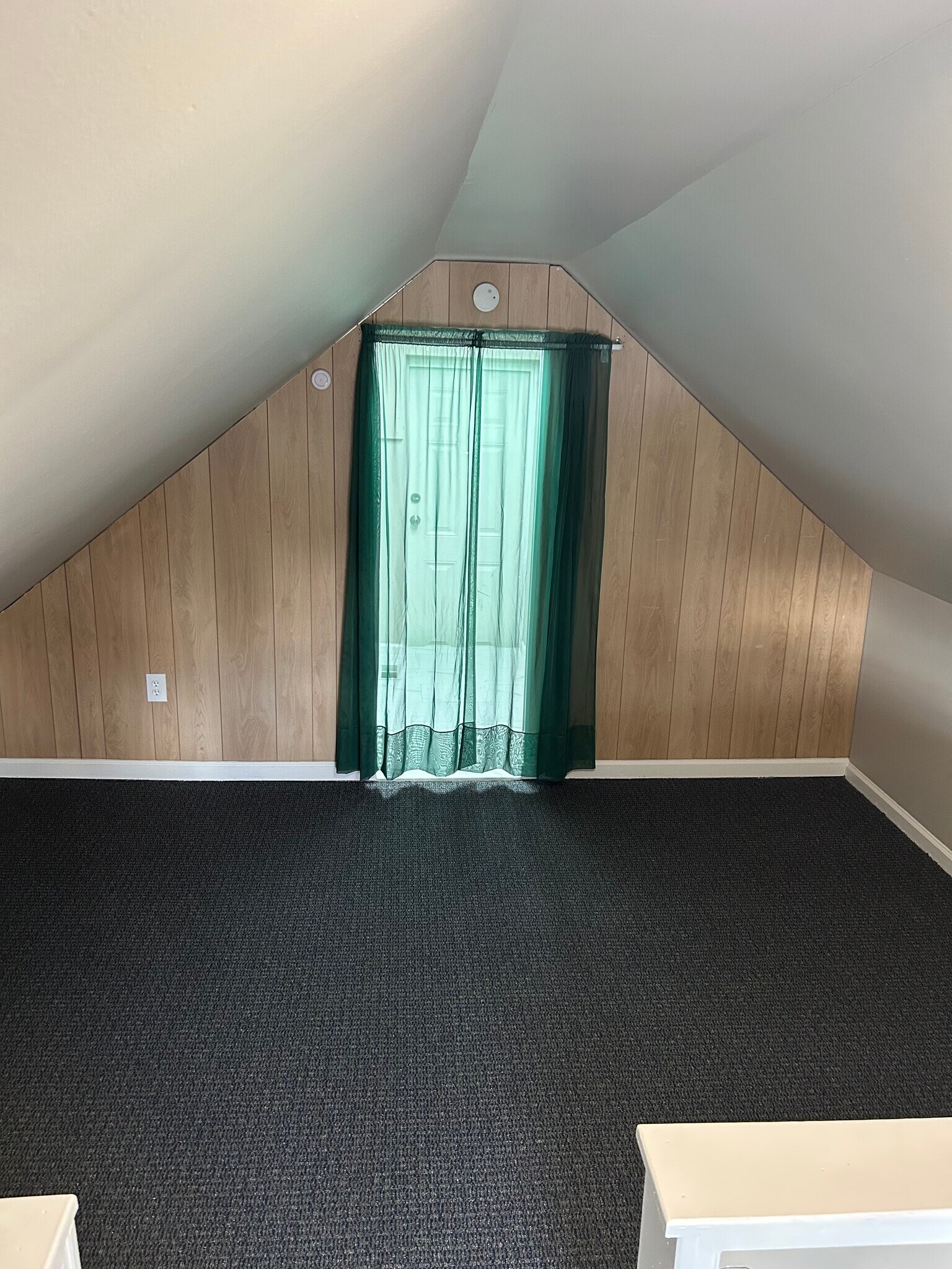 Building Photo - 1016 Old Valley Forge Rd