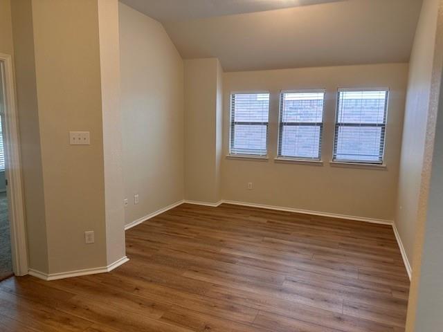 Building Photo - 432 Twin Knoll Dr