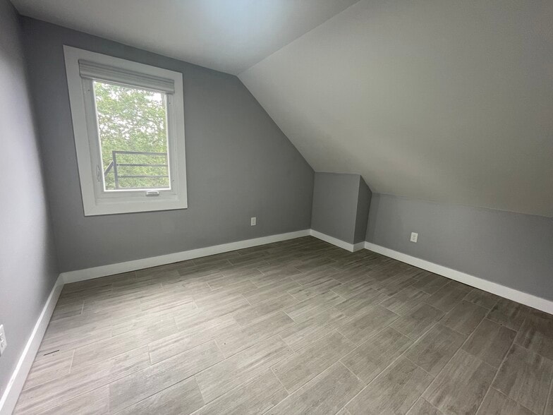Bedroom - 148 Chilton St
