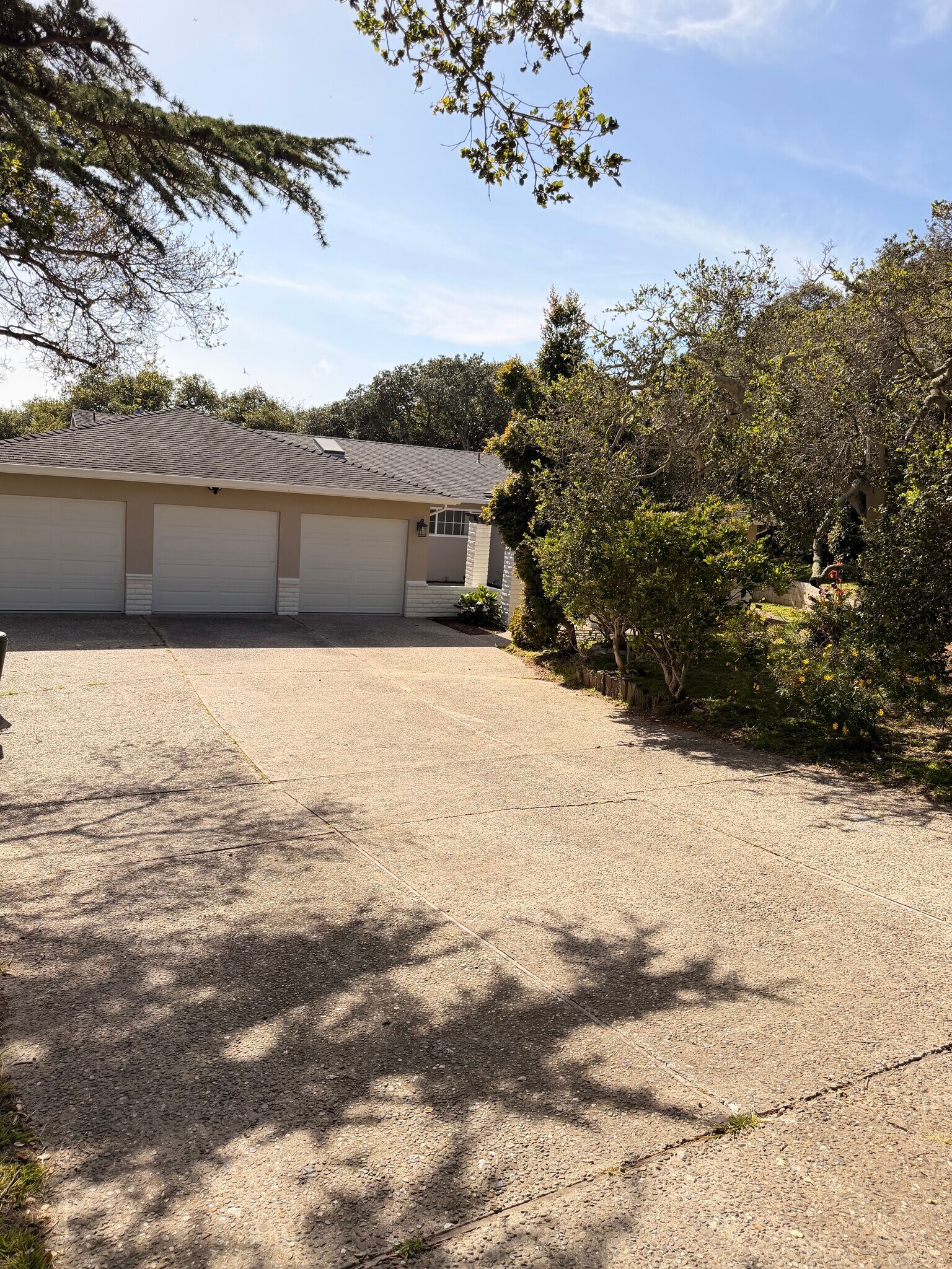 Building Photo - 15047 Meadow Oak Pl