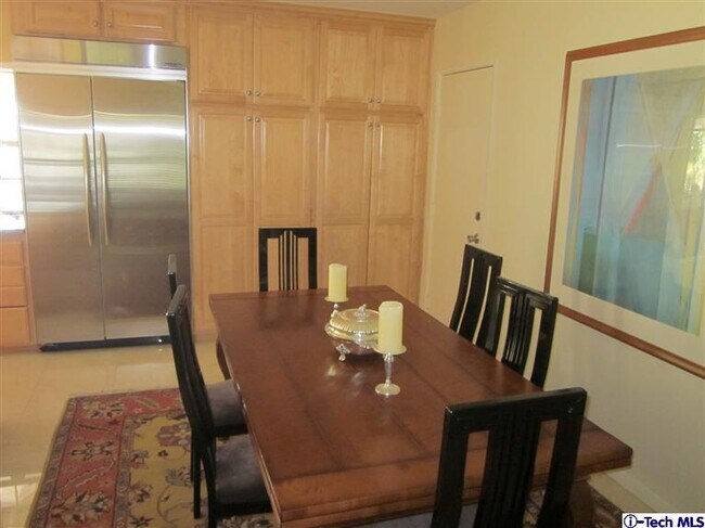 Building Photo - 2716 Ridgepine Dr