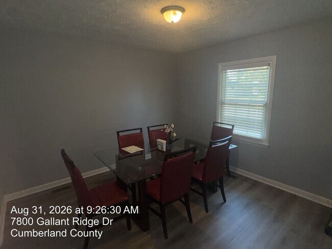 Building Photo - 7800 Gallant Ridge Dr