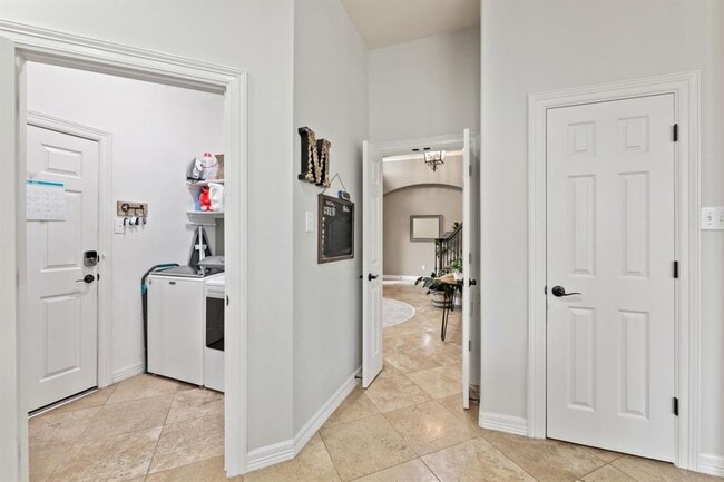 Building Photo - 3709 Portofino Ct