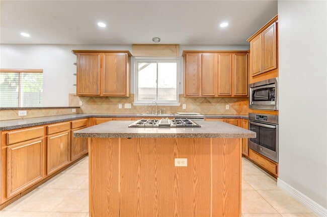 Building Photo - 12207 Lakewood Glade Ct