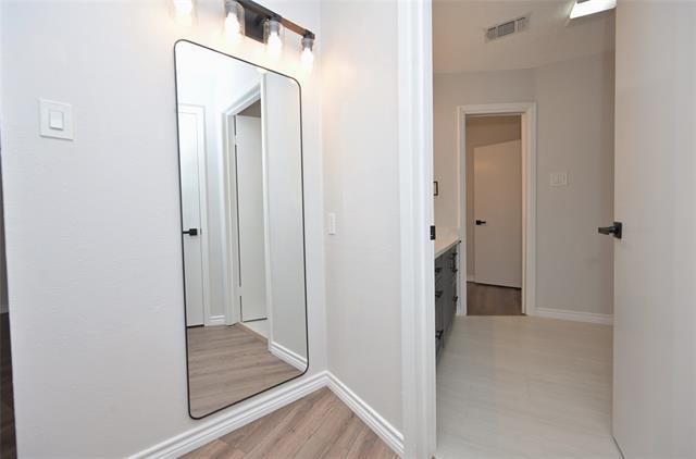Building Photo - 378 Westview Terrace