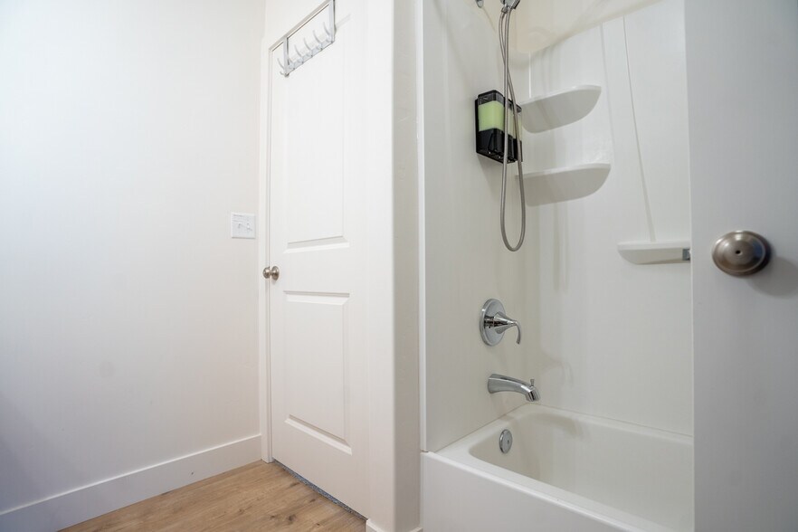 Building Photo - 355 N 2650 W