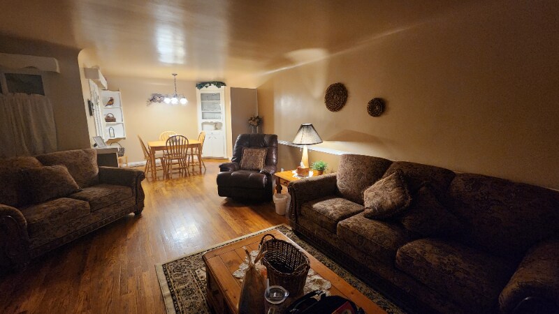 Building Photo - 512 E Hopi St