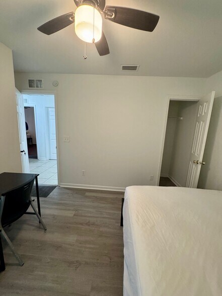 Building Photo - 1522 Pepper Dr