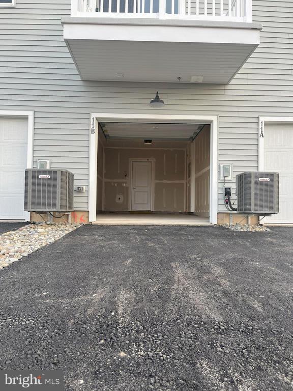 Building Photo - 777 Platinum Dr