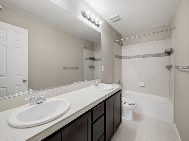 Building Photo - 2304 Winding Dr