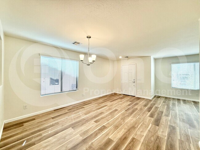 Building Photo - 8080 W Rushmore Way