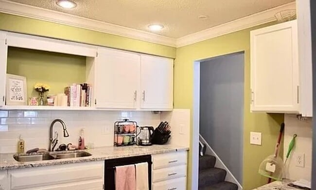 Building Photo - Spacious 3-Bedroom Twin Home in Prime Eden...