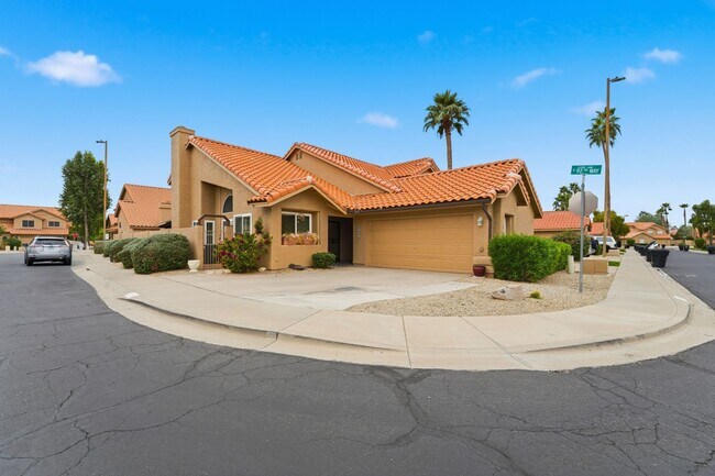 Building Photo - Fully Furnished Scottsdale Home with Bonus Room & 2-Car Garage