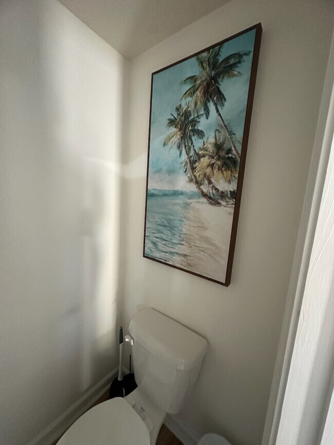 Building Photo - 852 Capitol Pkwy