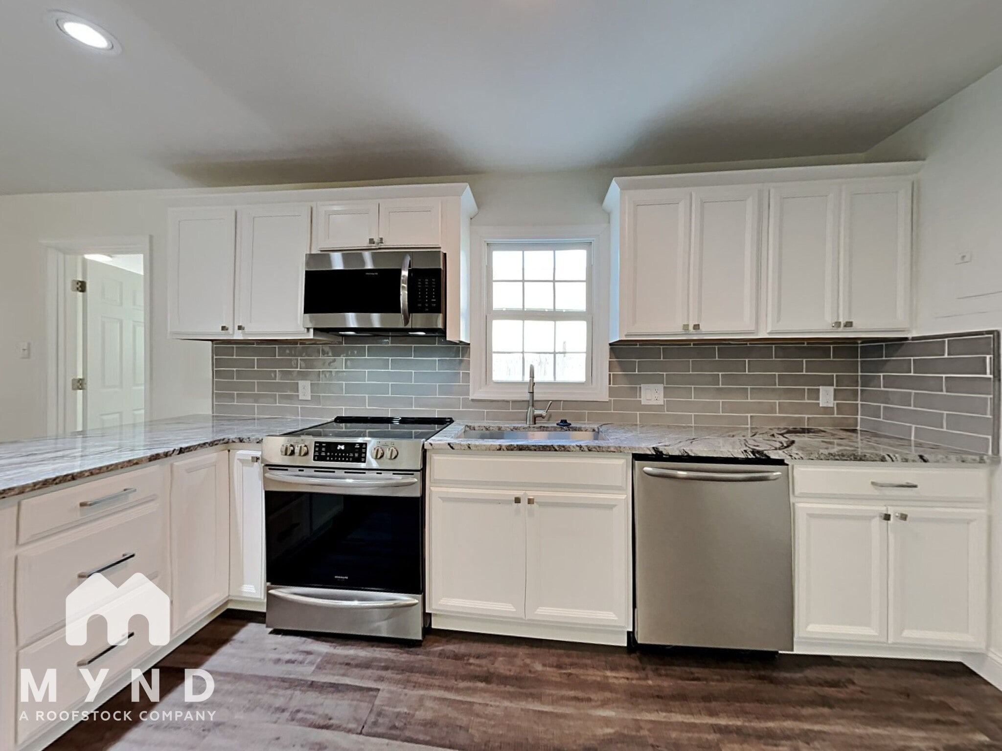 Building Photo - 713 Quarry St