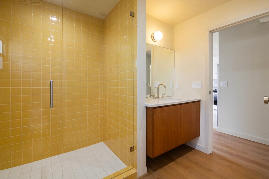 Building Photo - 4519 Finley Ave